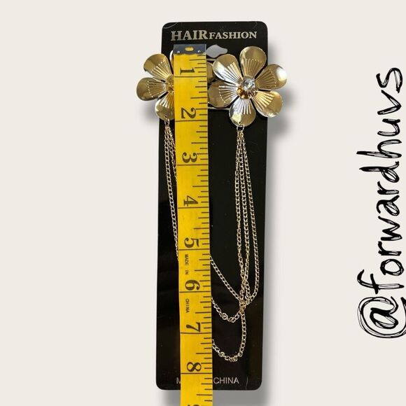 Bundle Sale 3 for $15 | Floral Hair Clips with Chains – Glass Stone Centers - Picture 4 of 5